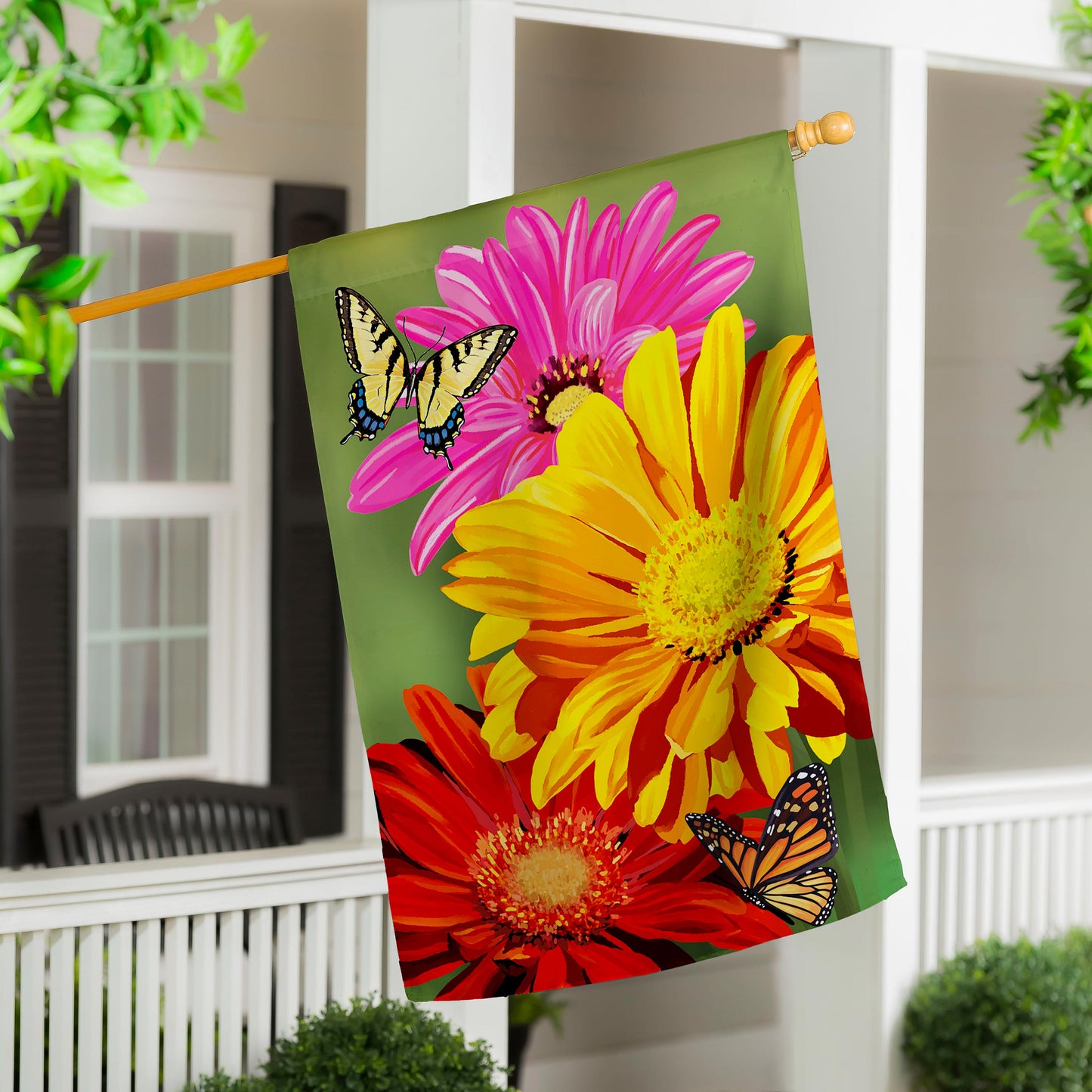 House Flag - Giant Gerbera
