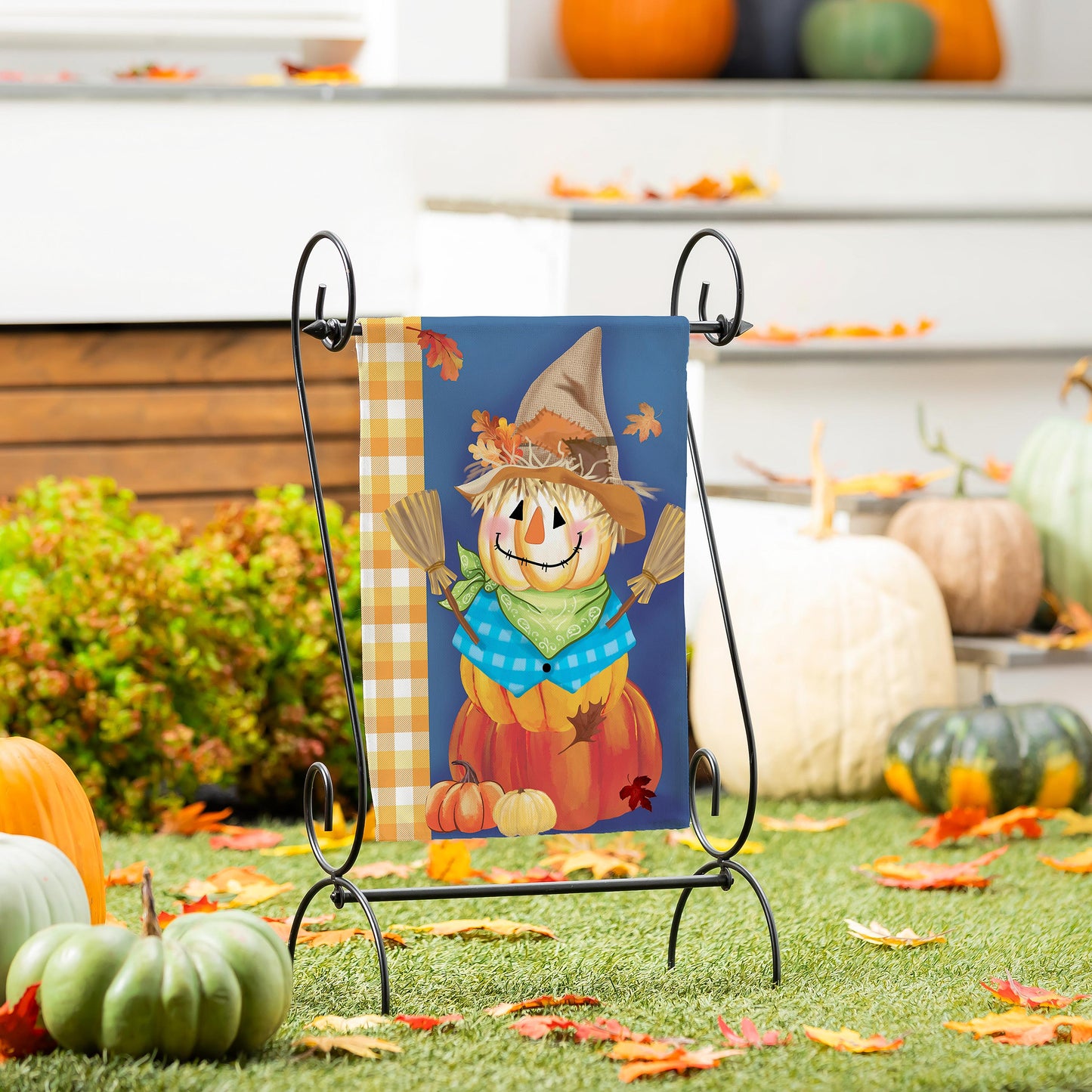 Garden Flag - Scarecrow Pumpkin Stack Suede