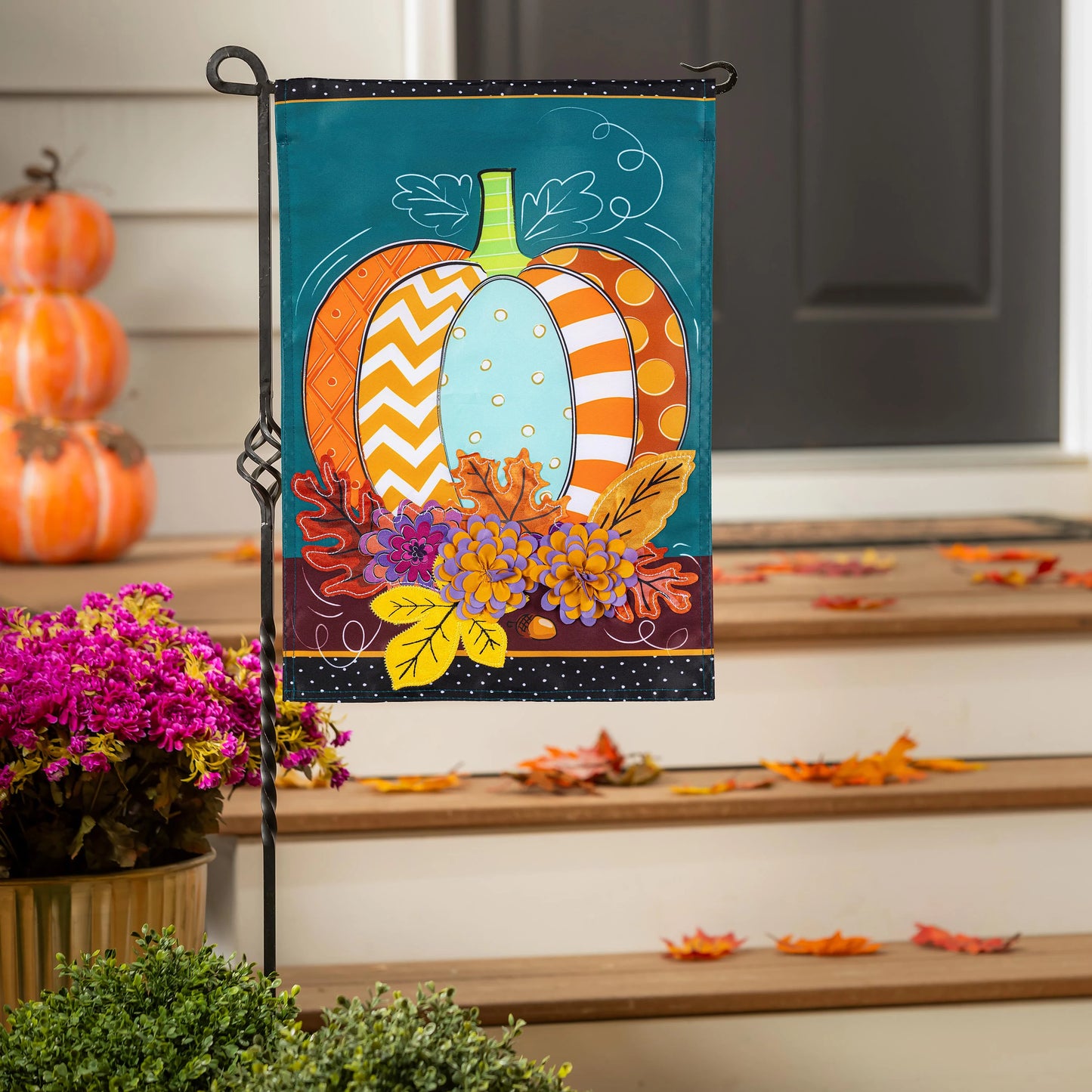 Garden Flag - Pattern Pumpkin on Teal Applique