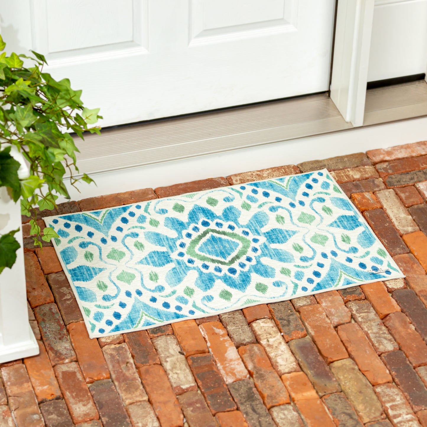Ikat Pattern Washable Indoor/Outdoor Mat