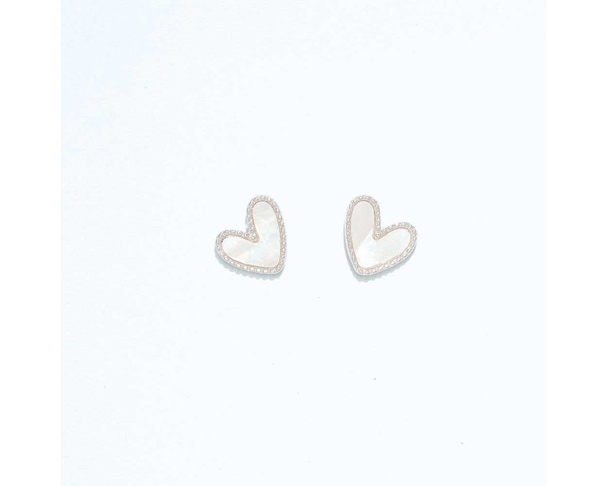 Cuties Earrings - Pearlized Hearts