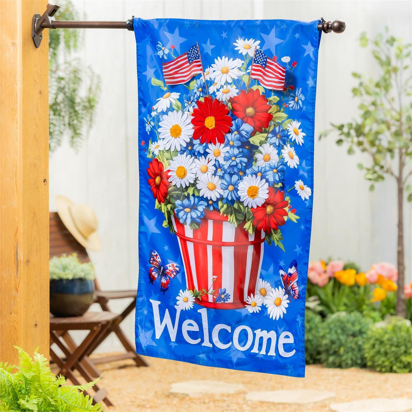 House Flag - Basket of Patriotic Flowers Applique