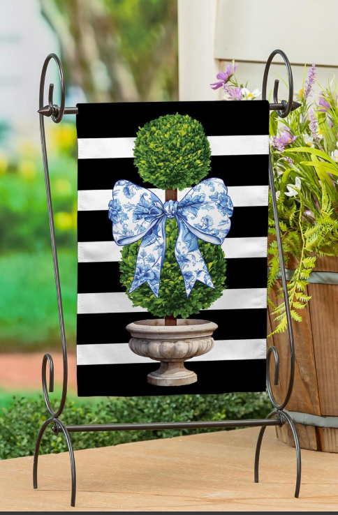 Garden Flag - Topiary w/ Bow Burlap