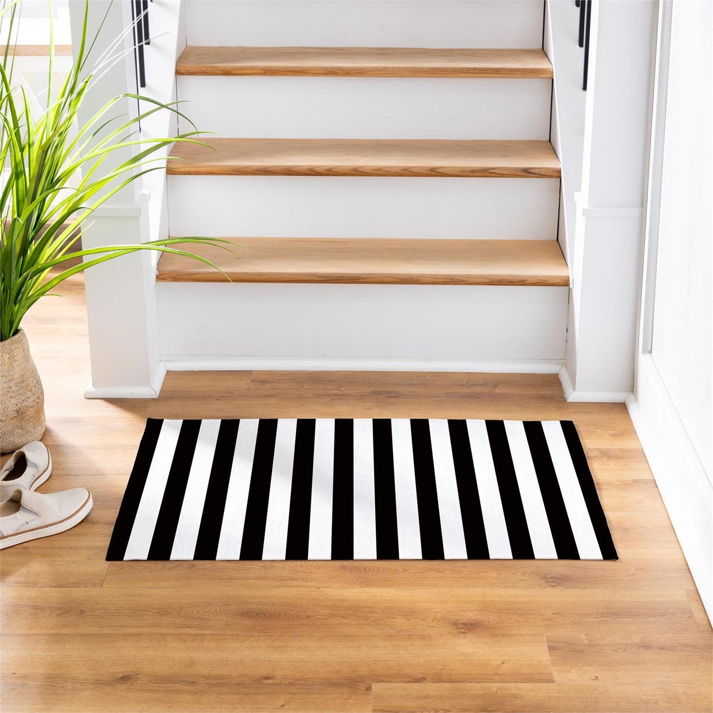 24x36 Washable Mat - Black & White Stripes