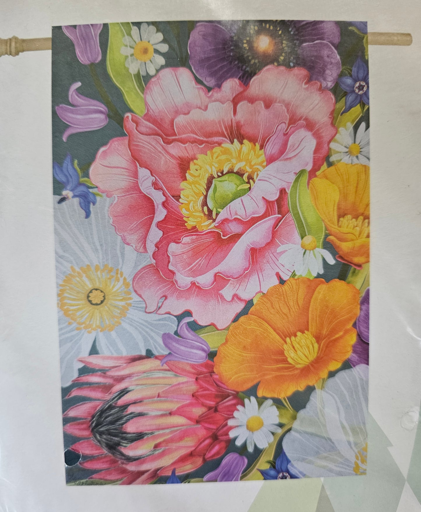 House Flag - Bold Flowers