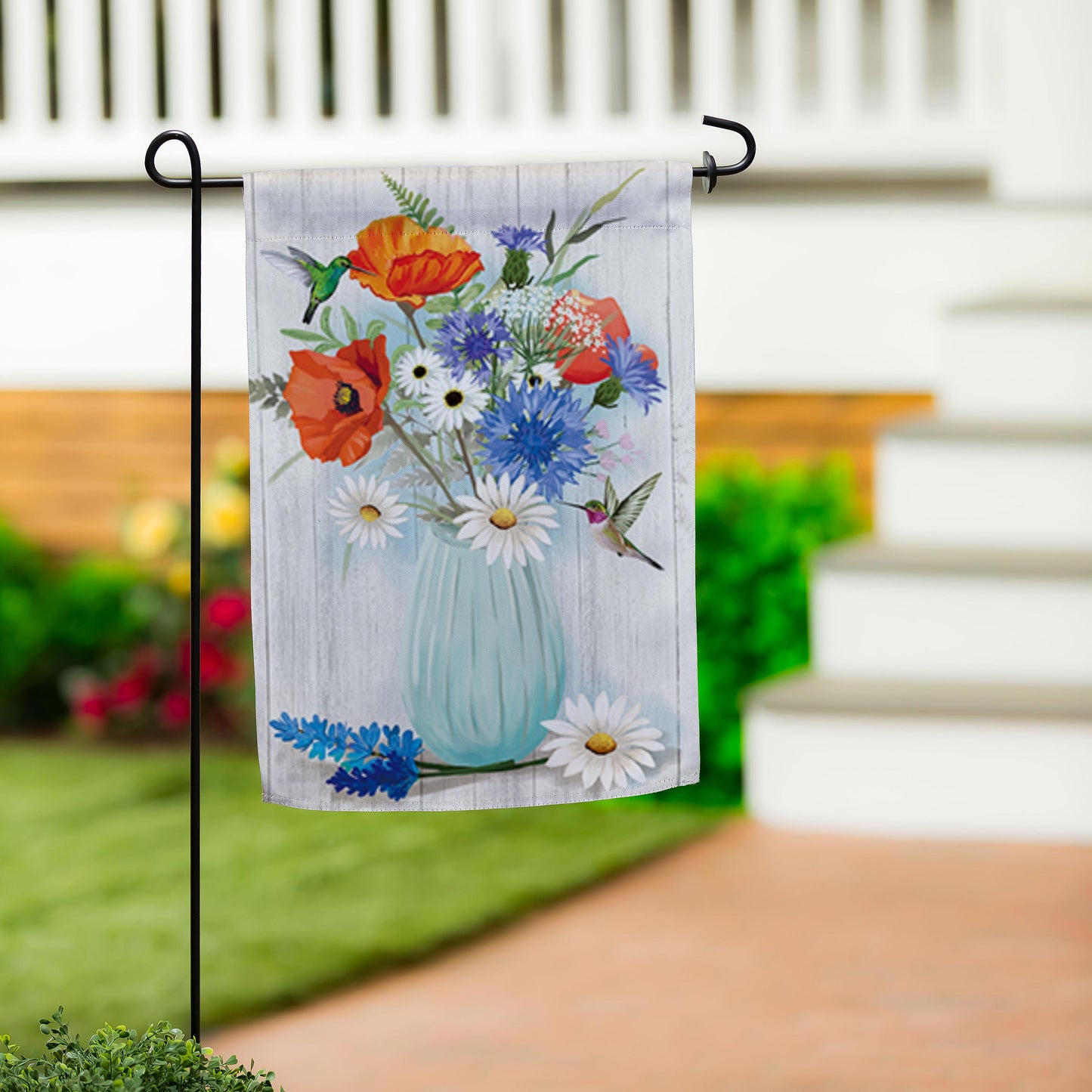 Garden Flag - RWB Bouquet
