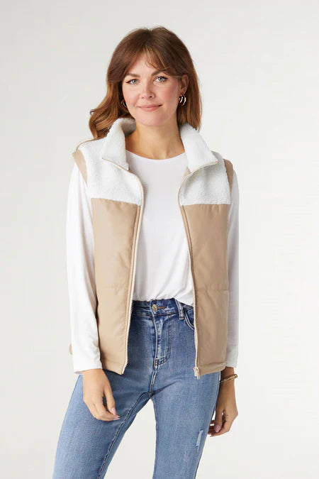 Yona Mixed Sherpa Vest - Off White