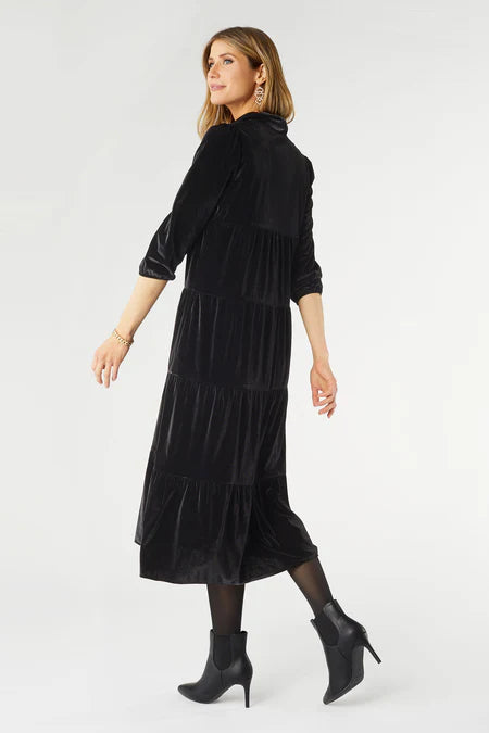 Romance Imagined Velour Dress Black