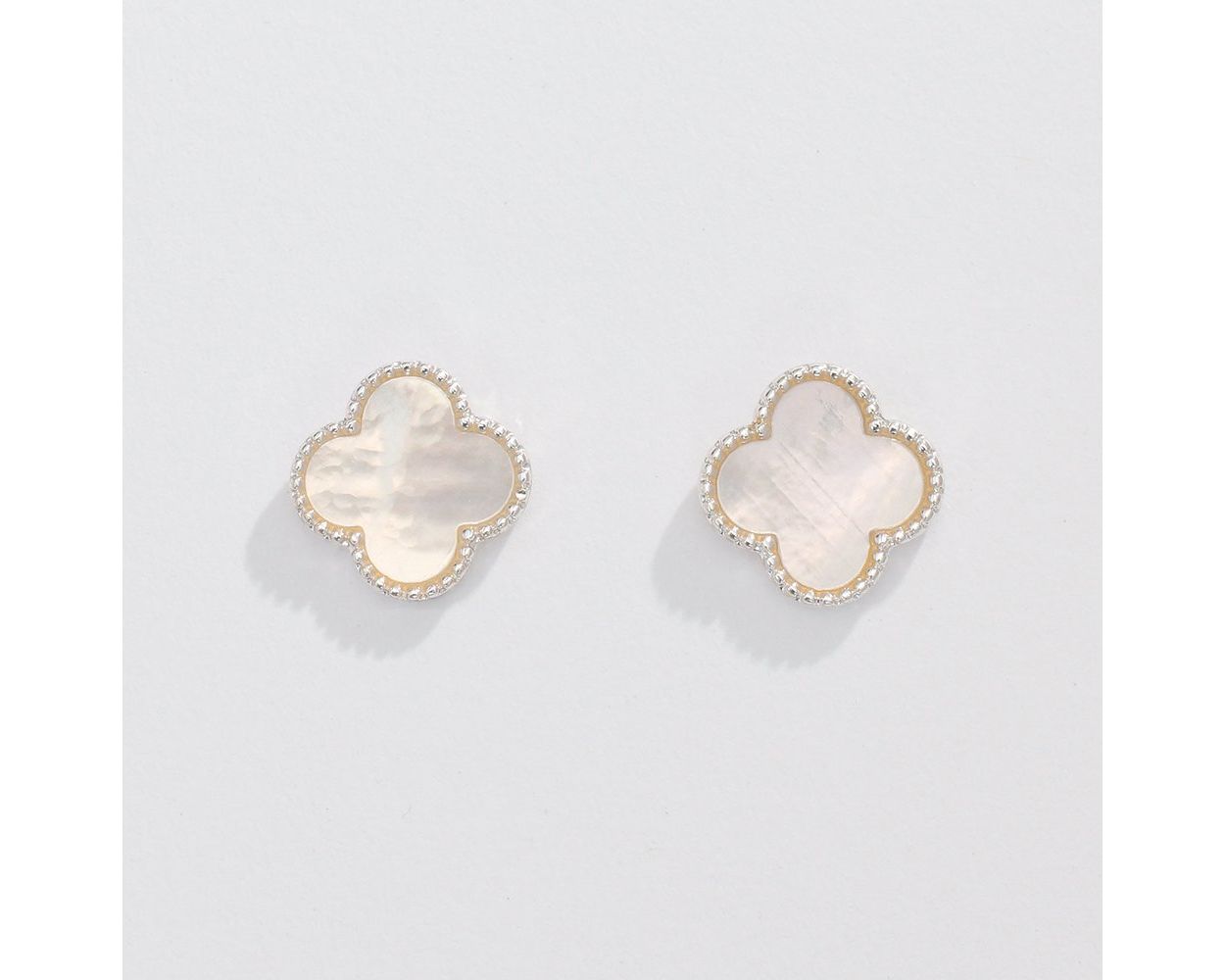 Earrings - Silver Clover w/ MOP