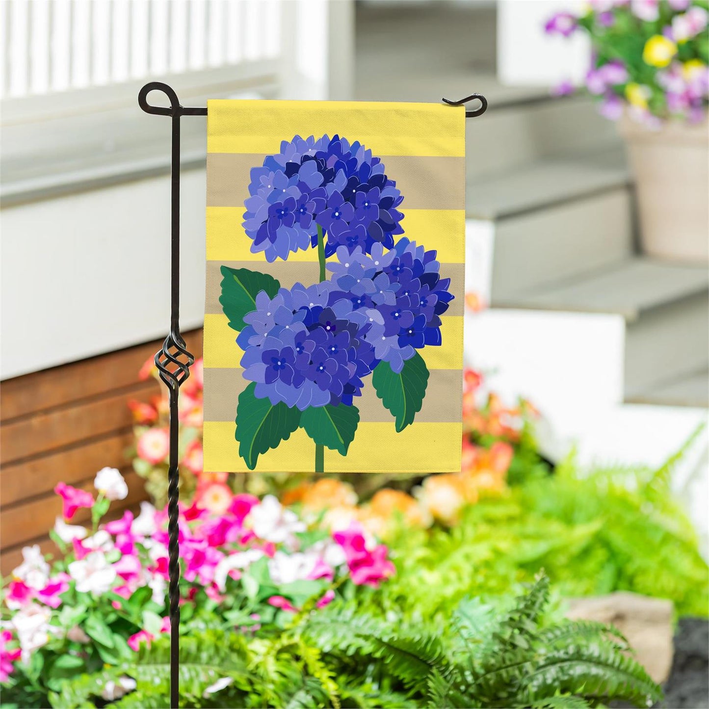 Garden Flag - Hydrangea Blossom Burlap